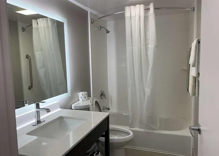 Hotel 6 Rockford, Il 4*
